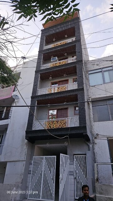 6+ BHK Independent House For Sale in Sunder Nagar