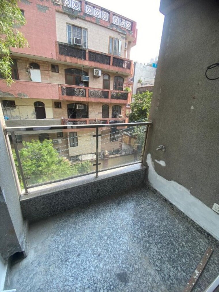 Balcony, sunder nagar 6+ Bedroom 7800 Sq.Ft. Independent House In Sunder Nagar Delhi 9569419