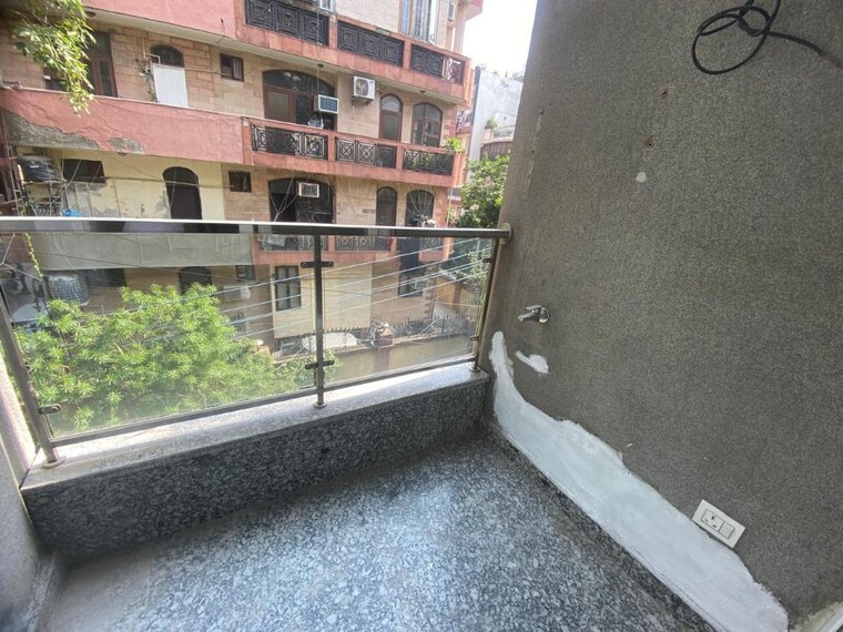 Balcony, sunder nagar 6+ Bedroom 7800 Sq.Ft. Independent House In Sunder Nagar Delhi 9569419