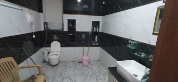 Team Area in 3 BHK Independent House at Sector 116 – for Rent