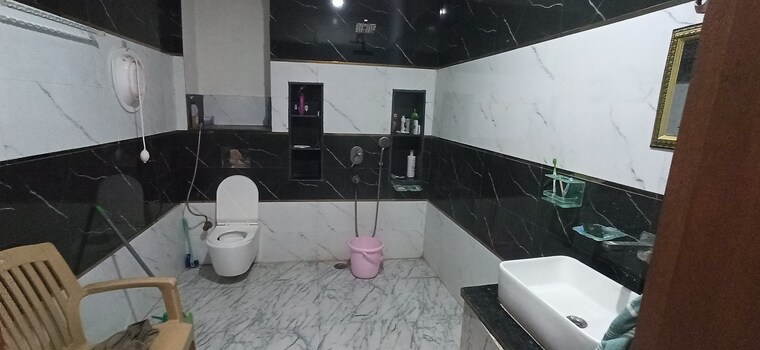 Team Area, sector 116 3 Bedroom 2500 Sq.Ft. Independent House In Sector 116 Noida 9569654