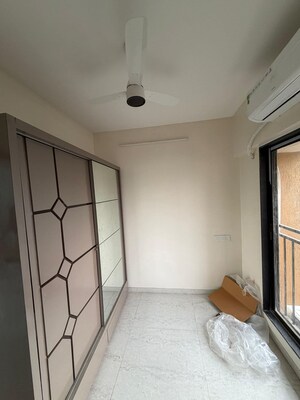 Bedroom in 2 BHK Apartment at Dosti Estates, Wadala East – for Rent