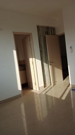 2 BHK + Study Room Apartment For Sale in Emaar Emerald Estate