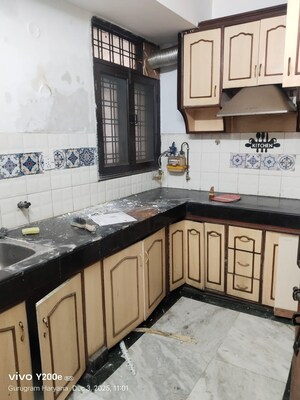 Kitchen in 3 BHK Apartment at Mahalaxmi Apartments Gurgaon, Sector 43 – for Rent
