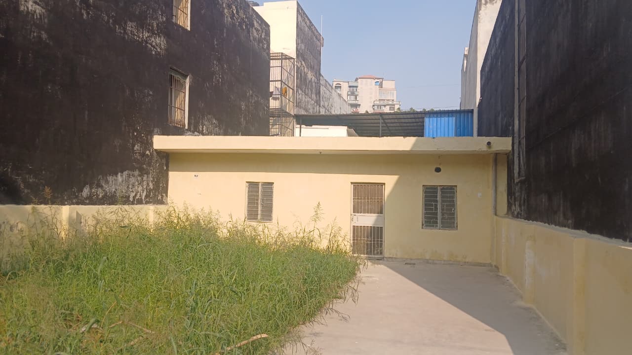 Plot For Sale in RWA Apartments Sector 50