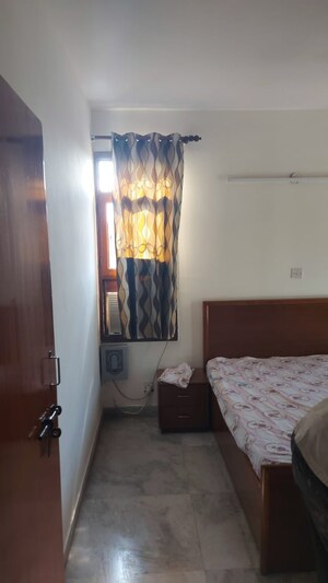 Bedroom in 3 BHK Apartment at Mahalaxmi Apartments Gurgaon, Sector 43 – for Rent