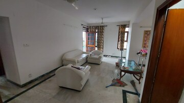 Living Room in 3 BHK Apartment at Mahalaxmi Apartments Gurgaon, Sector 43 – for Rent