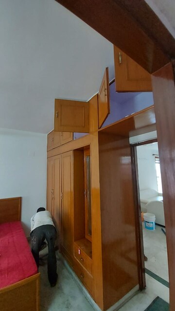 Furnished Amenities in 3 BHK Apartment at Mahalaxmi Apartments Gurgaon, Sector 43 – for Rent