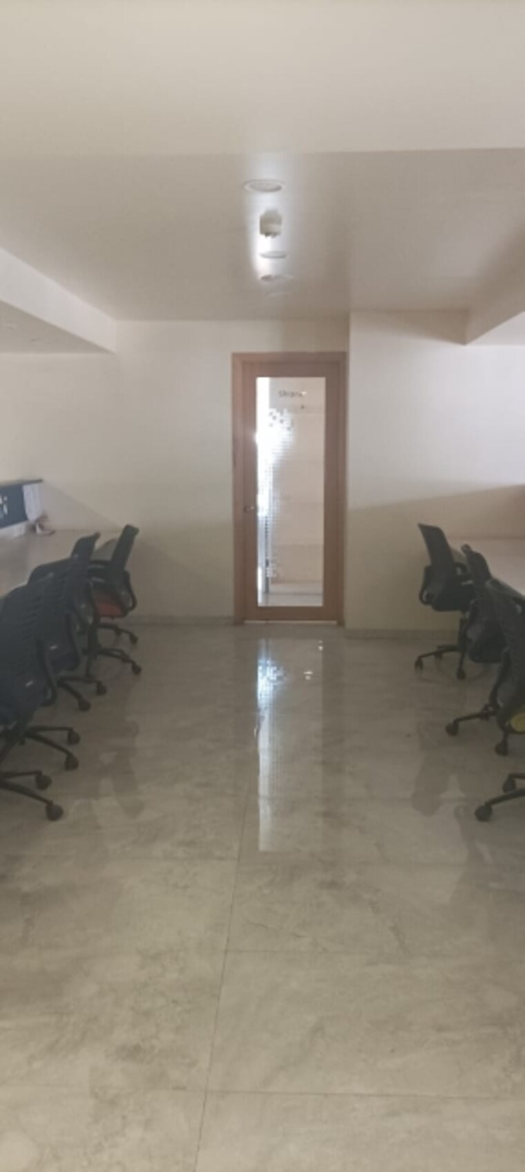 Room, baner Commercial Office Space 5250 Sq.Ft. In Baner Pune 9569762