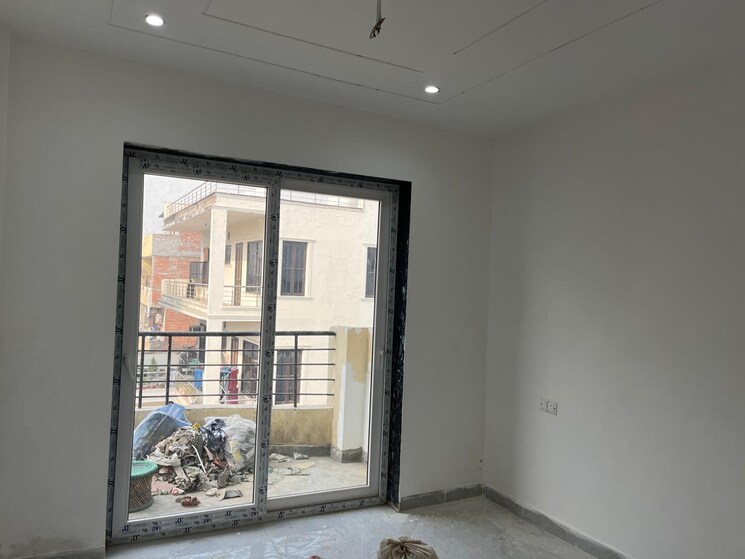 Room, ashoka-enclave-faridabad 3 Bedroom 225 Sq.Ft. Builder Floor In Sector 34 Faridabad 9569798
