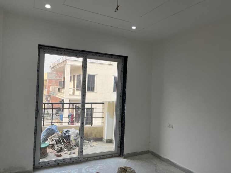 Room, ashoka-enclave-faridabad 3 Bedroom 225 Sq.Ft. Builder Floor In Sector 34 Faridabad 9569798