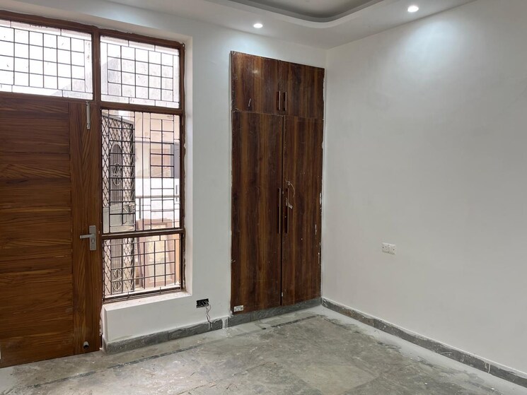 Room, ashoka-enclave-faridabad 3 Bedroom 225 Sq.Ft. Builder Floor In Sector 34 Faridabad 9569798