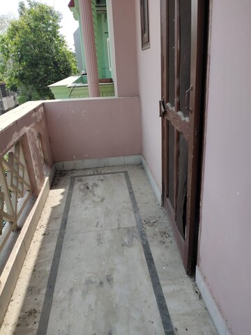 Balcony in 4 BHK Independent House at RWA Apartments Sector 50, Sector 50 – for Sale