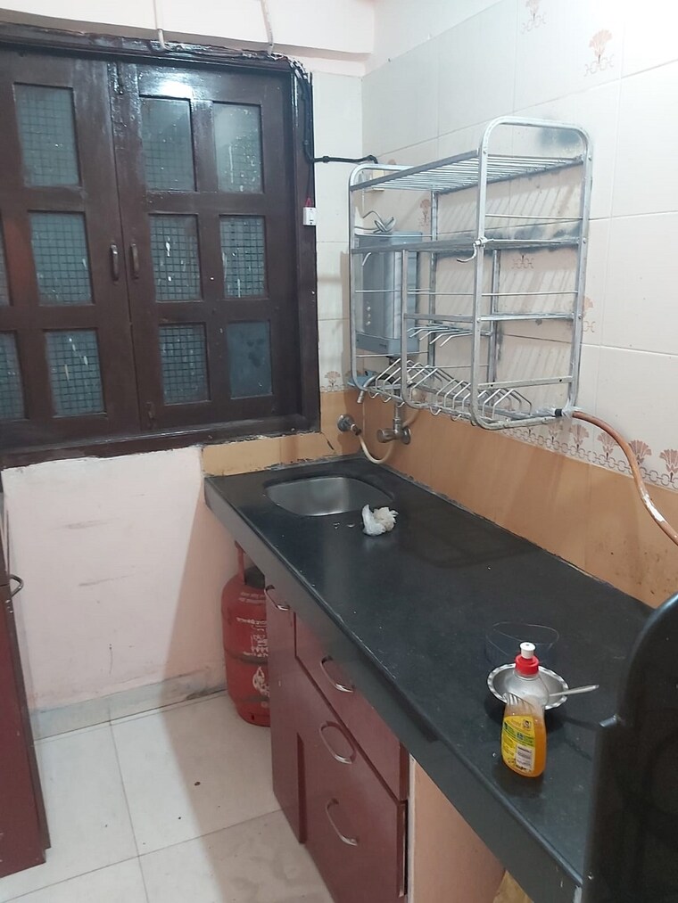 Kitchen, bandra west 1 Bedroom 500 Sq.Ft. Apartment In Bandra West Mumbai 9569811