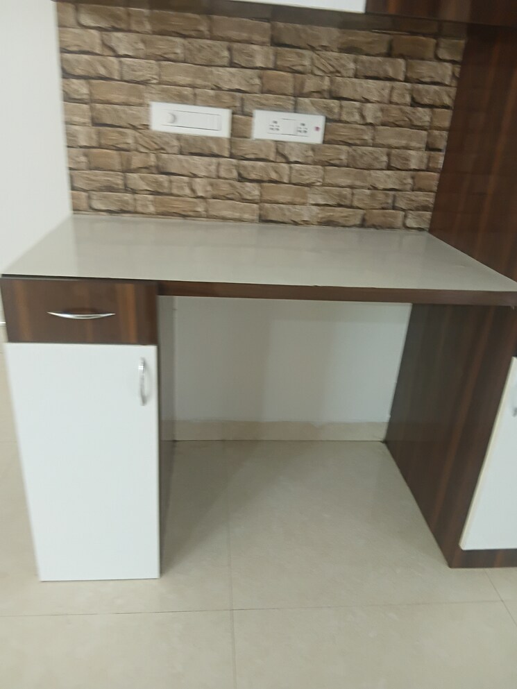 Room, puppalaguda 3 Bedroom 1800 Sq.Ft. Apartment In Puppalaguda Hyderabad 9569818