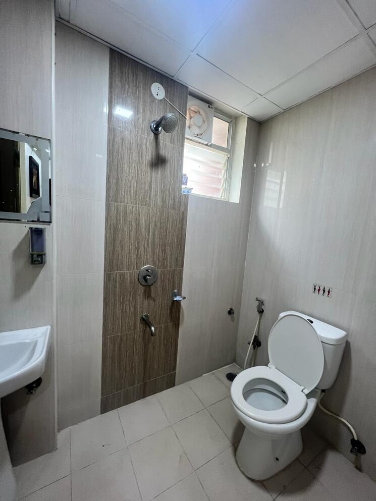 Bathroom, sv-brindavanam 2 Bedroom 1200 Sq.Ft. Apartment In Panathur Bangalore 9569822