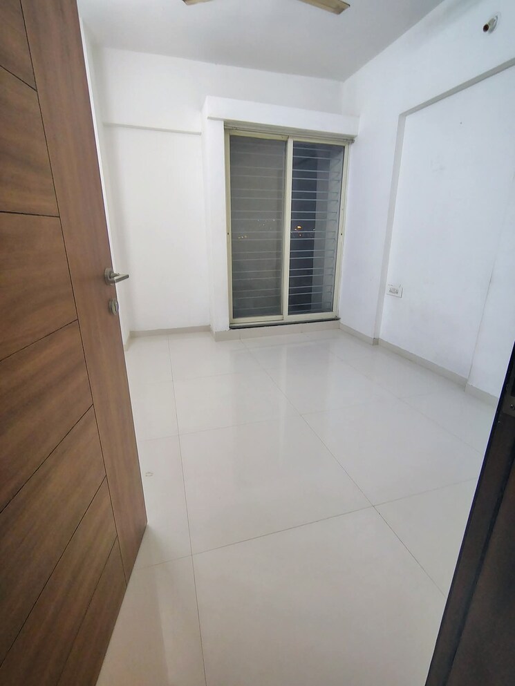 undefined, shivam-19-grand-west 3 Bedroom 982 Sq.Ft. Apartment In Thergaon Pune 9569824