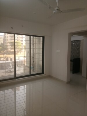2 BHK Apartment For Sale in Krishna Residency Malad West, Malad West