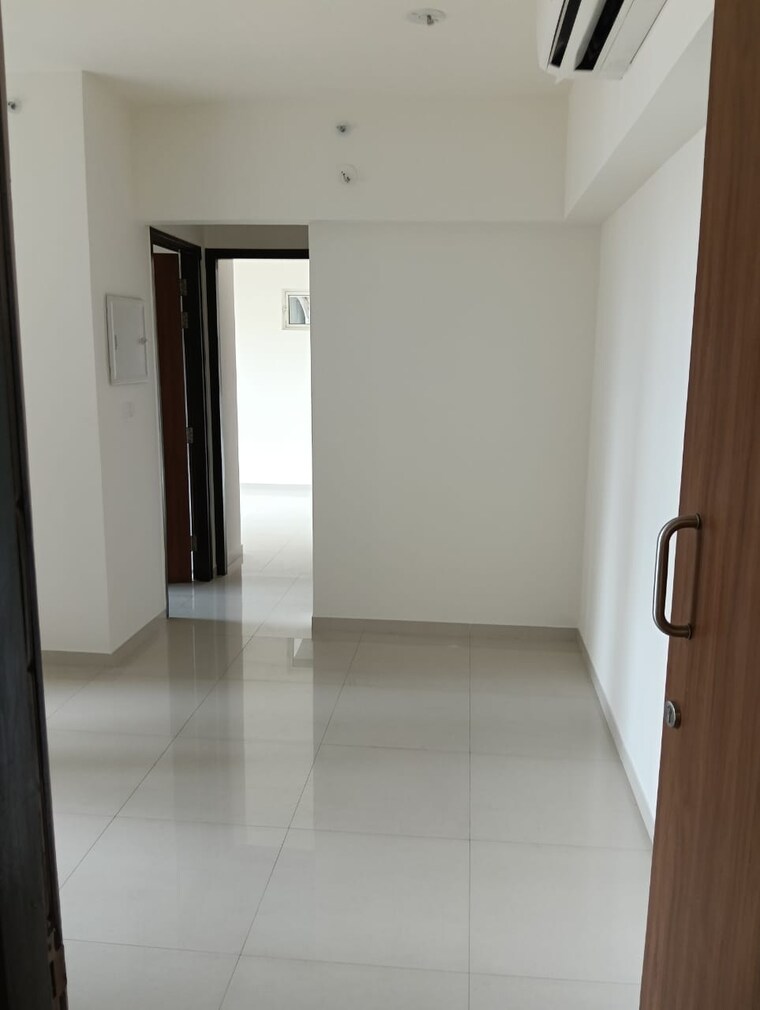 Room, lodha-amara 1 Bedroom 453 Sq.Ft. Apartment In Kolshet Road Thane 9569838