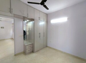 Room in 2 BHK Apartment at Vashisht Heights, Sector 87 – for Rent