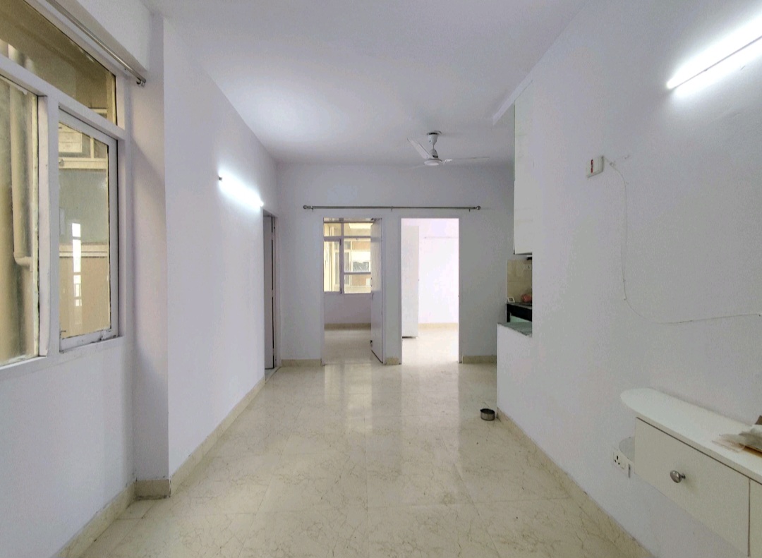 2 BHK Apartment For Rent in Vashisht Heights