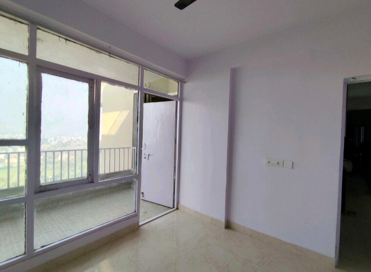 Room, vashisht-heights 2 Bedroom 580 Sq.Ft. Apartment In Sector 87 Faridabad 9569855