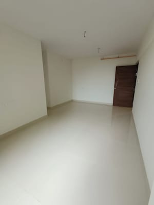 Room in 2 BHK Apartment at SD Epsilon, Kandivali East – for Sale