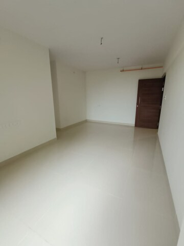 Room in 2 BHK Apartment at SD Epsilon, Kandivali East – for Sale