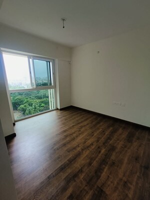 Room in 2 BHK Apartment at SD Epsilon, Kandivali East – for Sale