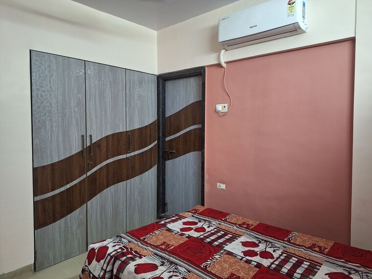 Bedroom, goregaon-west-view-chs 2 Bedroom 650 Sq.Ft. Apartment In Goregaon West Mumbai 9569858