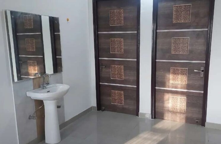 Bathroom, gomti nagar 2 Bedroom 1200 Sq.Ft. Apartment In Gomti Nagar Lucknow 9569873