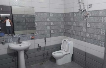 Bathroom in 2 BHK Apartment at Gomti Nagar – for Rent