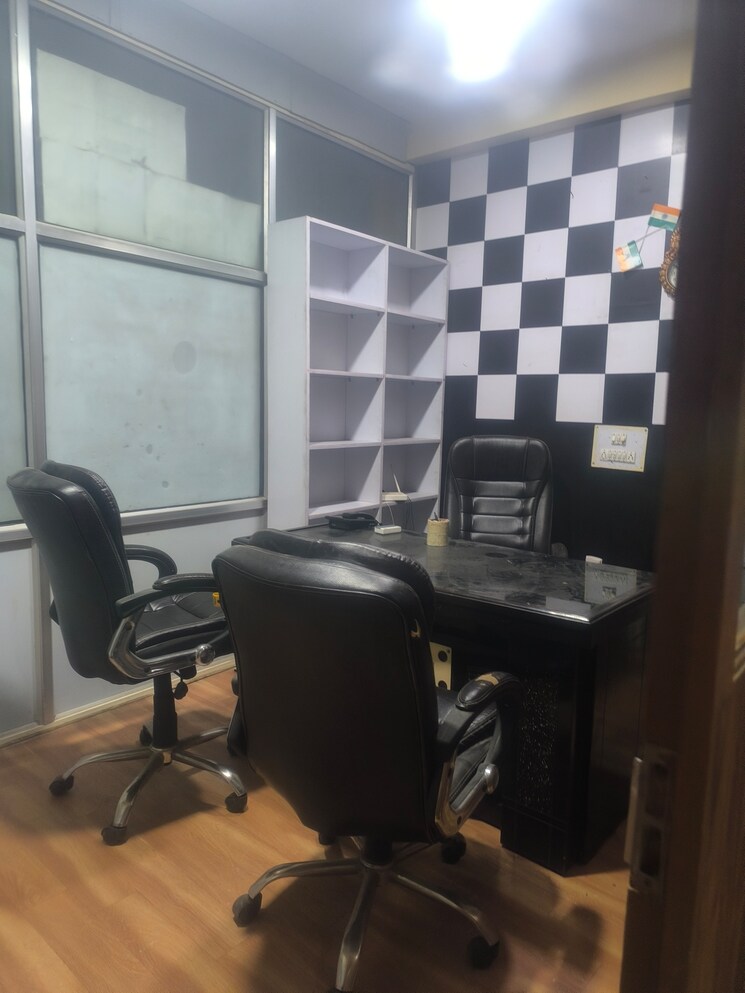 Team Area, dwarka Commercial Office Space 300 Sq.Ft. In Dwarka Delhi 9569882