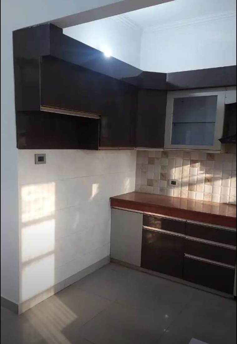 Kitchen, gomti nagar 2 Bedroom 1200 Sq.Ft. Apartment In Gomti Nagar Lucknow 9569873