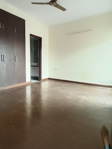 Room in 2 BHK Apartment at Saviour Park, Mohan Nagar – for Rent