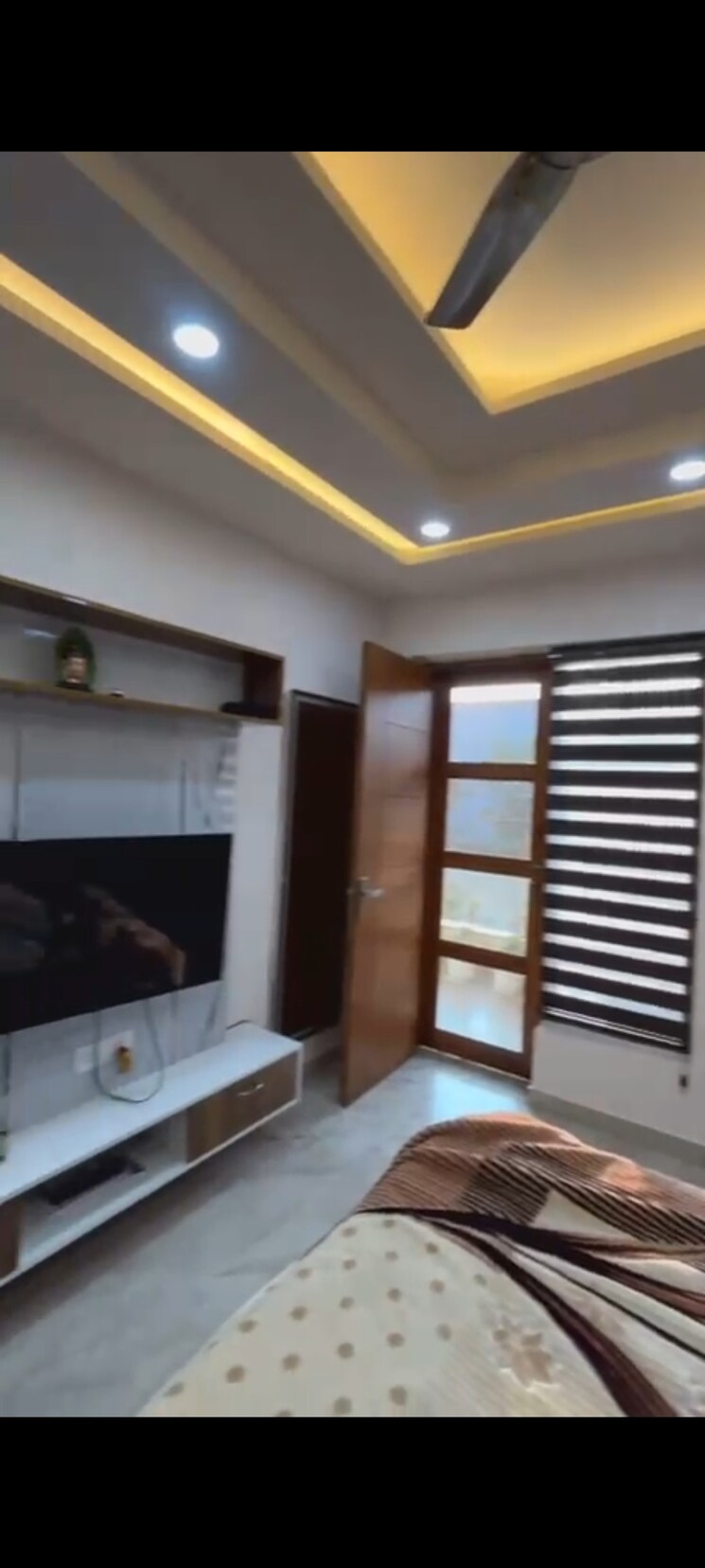 Kitchen, bptp-park-81 3 Bedroom 180 Sq.Yd. Builder Floor In Sector 81 Faridabad 9569894