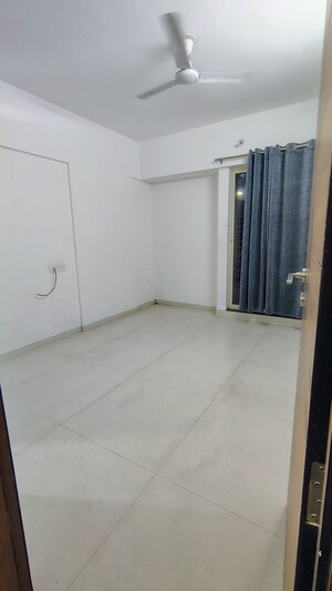 2 BHK Apartment For Rent in Shivam 19 Grand West, Thergaon