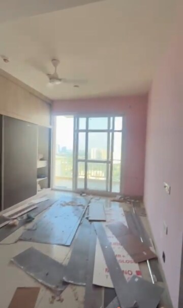 2 BHK Apartment For Rent in SS The Leaf, Sector 85