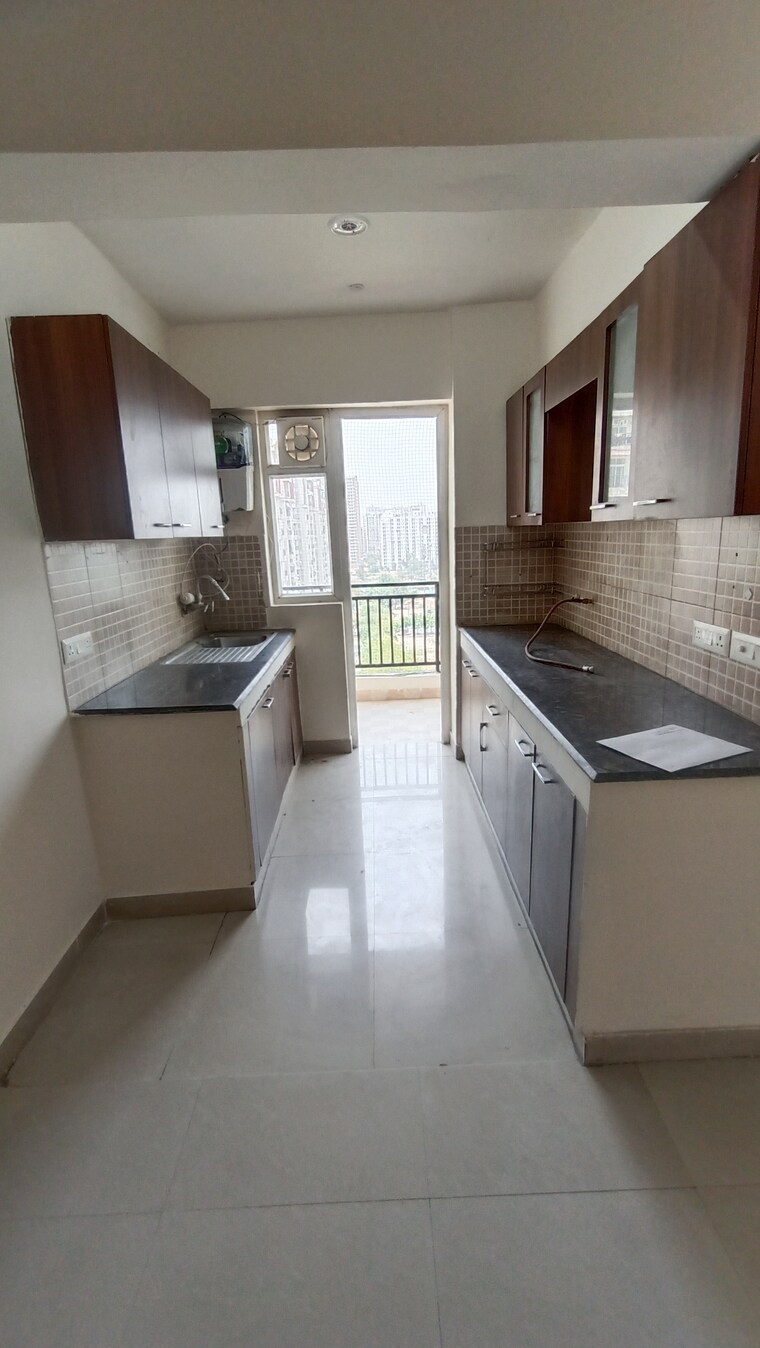 Kitchen, sethi-max-royal 2 Bedroom 1125 Sq.Ft. Apartment In Sector 76 Noida 9569913