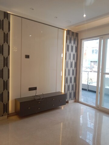 Room in 2 BHK Builder Floor at Dwarka – for Rent