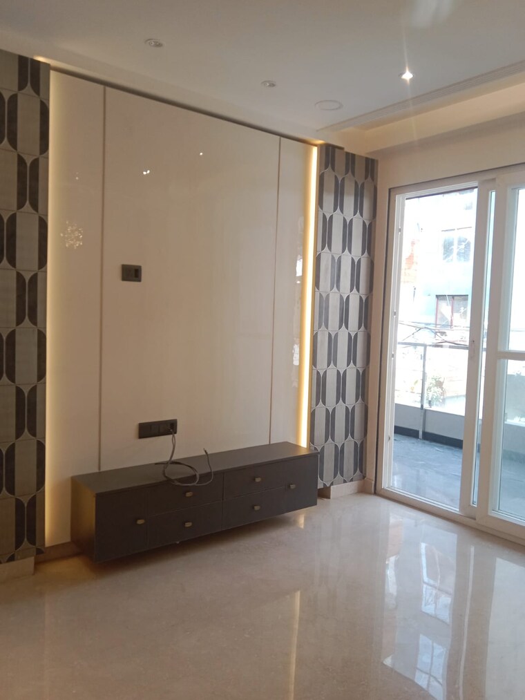 Room, dwarka 2 Bedroom 700 Sq.Ft. Builder Floor In Dwarka Delhi 9569914