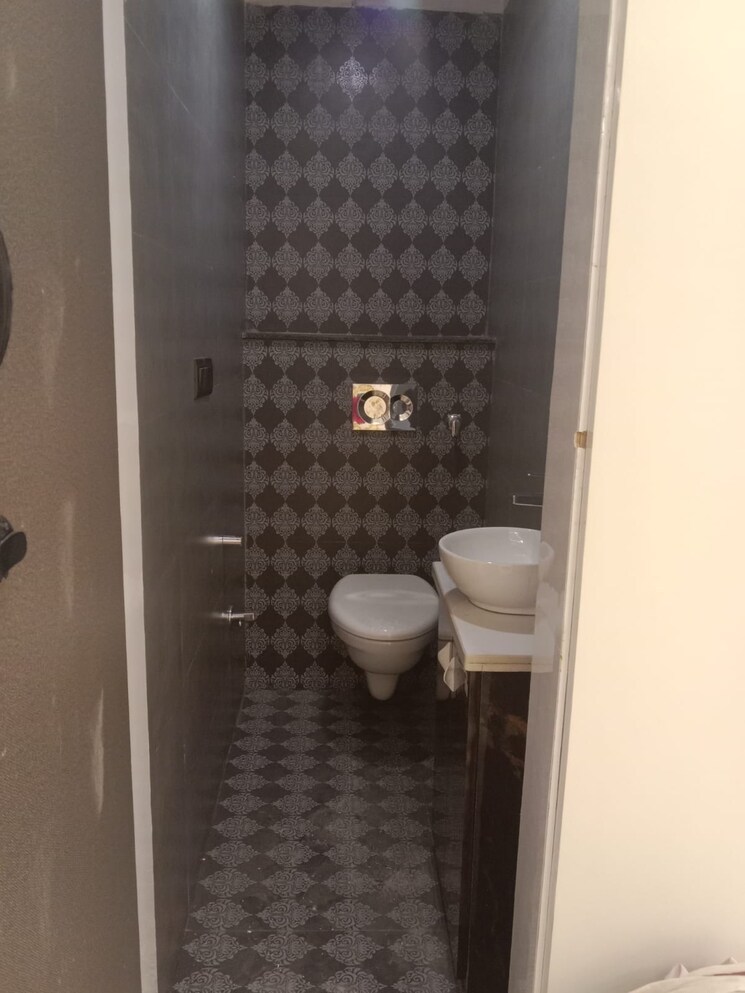 Bathroom, dwarka 2 Bedroom 700 Sq.Ft. Builder Floor In Dwarka Delhi 9569914