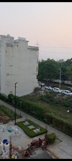 Master Bedroom in 2 BHK Builder Floor at Parklands, Sector 85 – for Rent