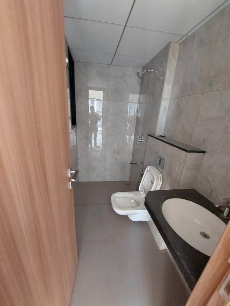 Bathroom, godrej-urban-park 2 Bedroom 597 Sq.Ft. Apartment In Chandivali Mumbai 9569927