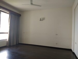 Room in 4 BHK Apartment at SS Hibiscus, Sector 50 – for Rent