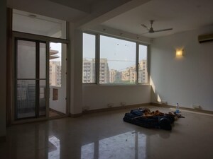 Room in 4 BHK Apartment at SS Hibiscus, Sector 50 – for Rent