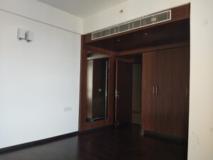 Room in 4 BHK Apartment at SS Hibiscus, Sector 50 – for Rent