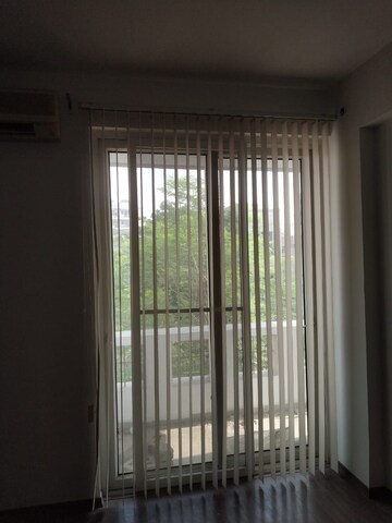 Room in 4 BHK Apartment at SS Hibiscus, Sector 50 – for Rent