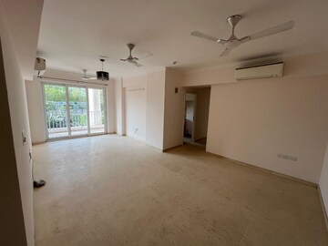 Room in 3 BHK Apartment at DLF The Skycourt, Sector 86 – for Rent