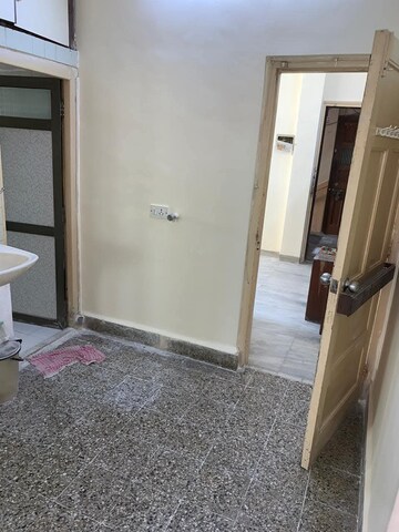 Room in 1 BHK Apartment at Anand CHS Andheri East, Andheri East – for Rent